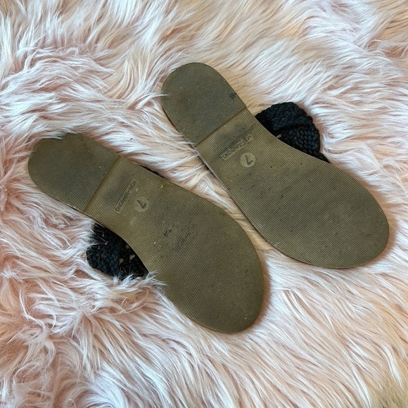 Shade & Shore Black Crochet Simple Minimalistic Summer Sandals - Picture 3 of 3